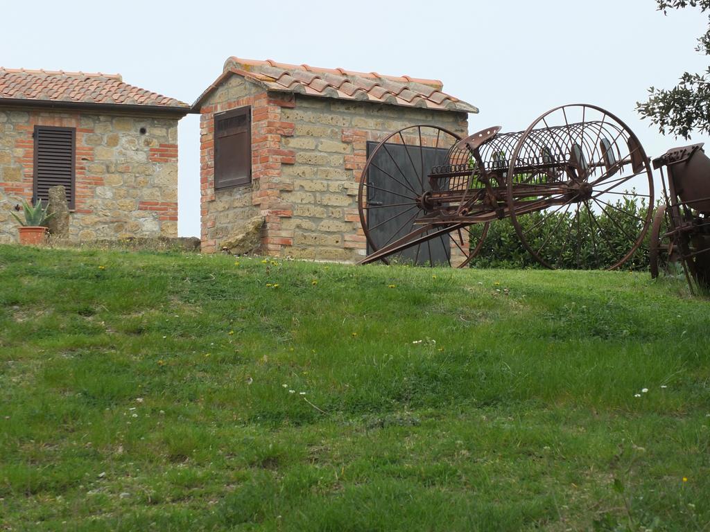 Agriturismo Riposati Guest House Monticchiello Exterior photo